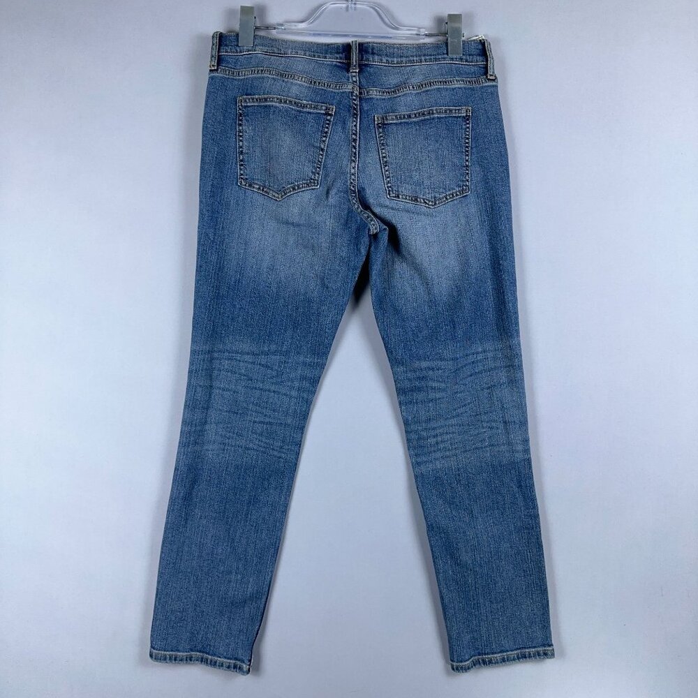 Banana Republic Girlfriend Jeans Womens Size 32W Distreesed Mid Rise Blue - Picture 2 of 11